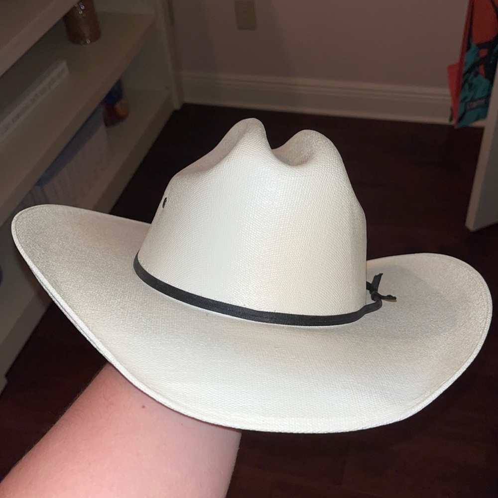 child’s cowboy hat